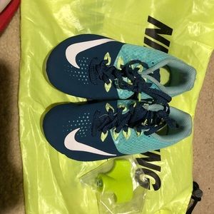 Girls track shoes size 3